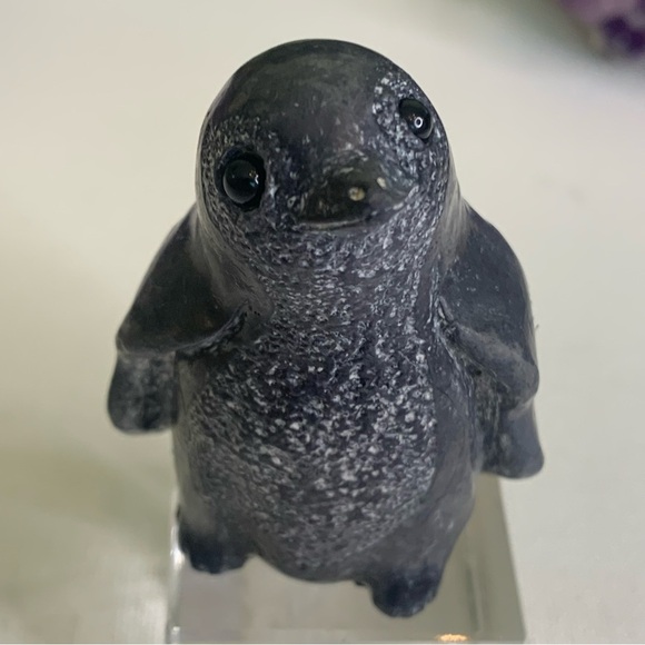 A Wolf Original Carved Resin Baby Penguin Sculpture Figurine Canada Signed 2.5" - Picture 11 of 14